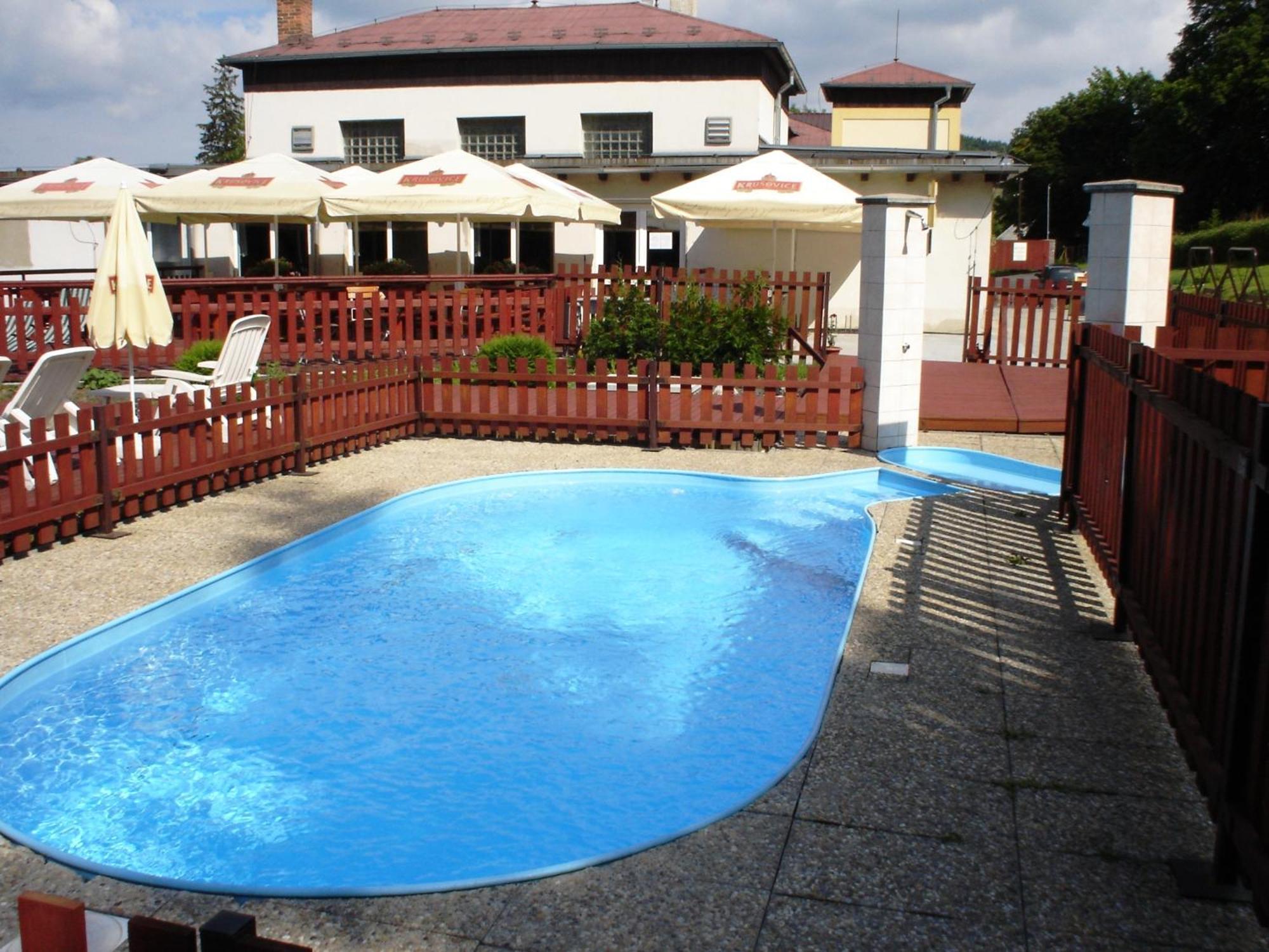 Pension Schaumannuv Dvur Karlovice  Exterior foto