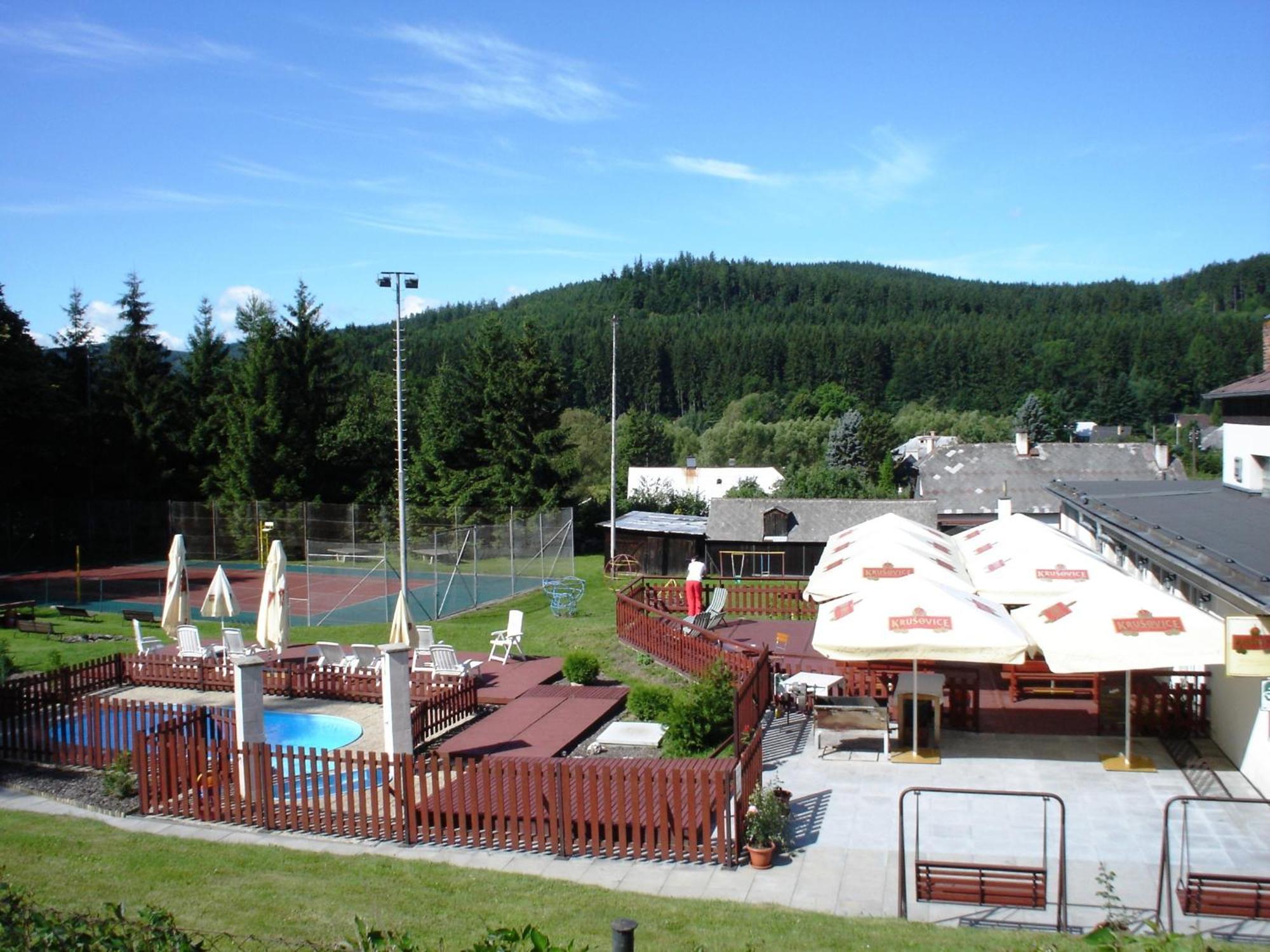 Pension Schaumannuv Dvur Karlovice  Exterior foto