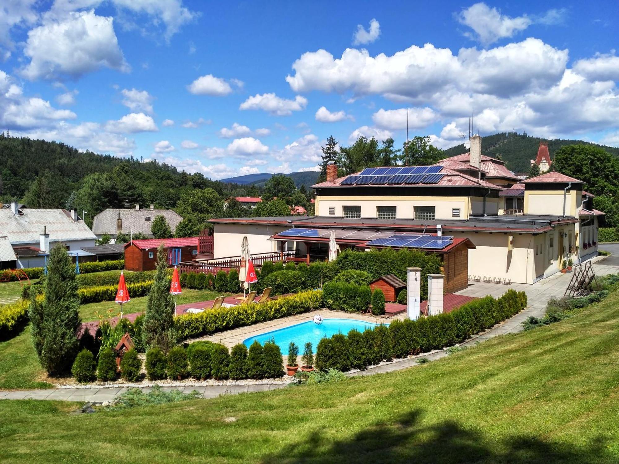 Pension Schaumannuv Dvur Karlovice  Exterior foto